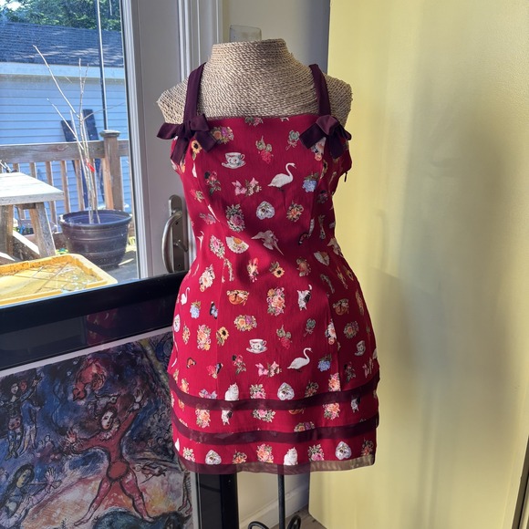 Kimchi Blue Dress Womens Medium Floral Cat Swan Bow Mini Sleeveless Urban Outfit - Picture 1 of 8